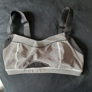 EUC no padding size 6 lululemon sports bra